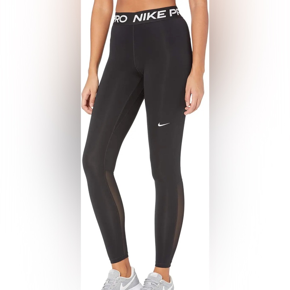 Nike Pro
Women's Mid-Rise Mesh-Paneled Leggings